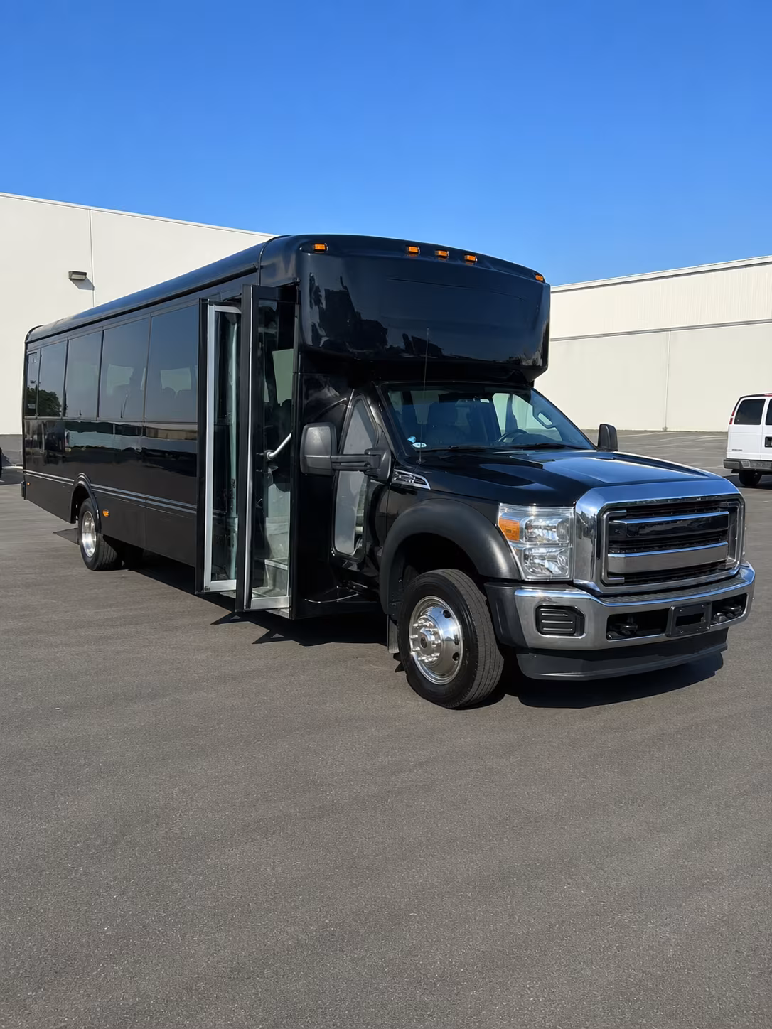 Gilbert Winery Tour & Pub Crawl Transportation
