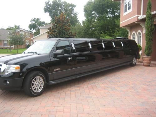 Chandler 15 Passenger Limo